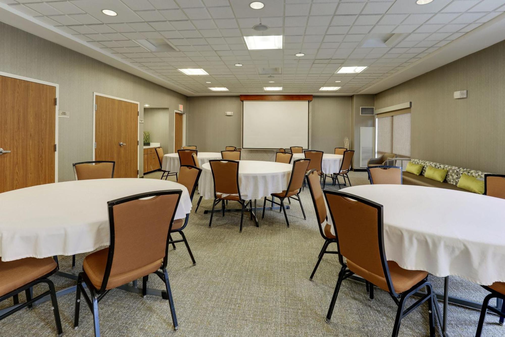 Springhill Suites Dayton South/Маямисбърг Екстериор снимка